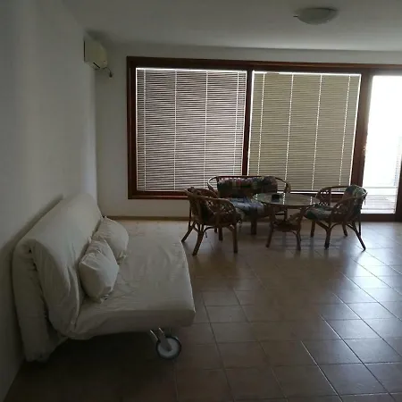 Sunny Southern Apartment *